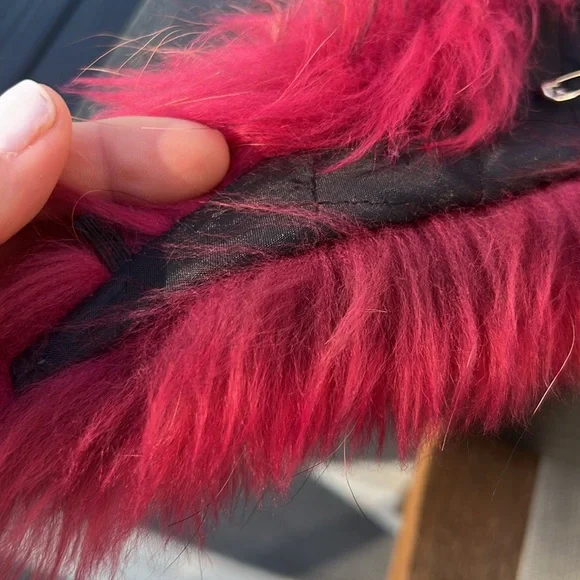 Red Fuchsia Fur Shawl Stole Collar Vest Festival Burning Man Victorian Steampunk - Picture 6 of 7